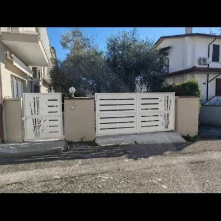 Apartman Casa Di Enrico Asciano Pisano